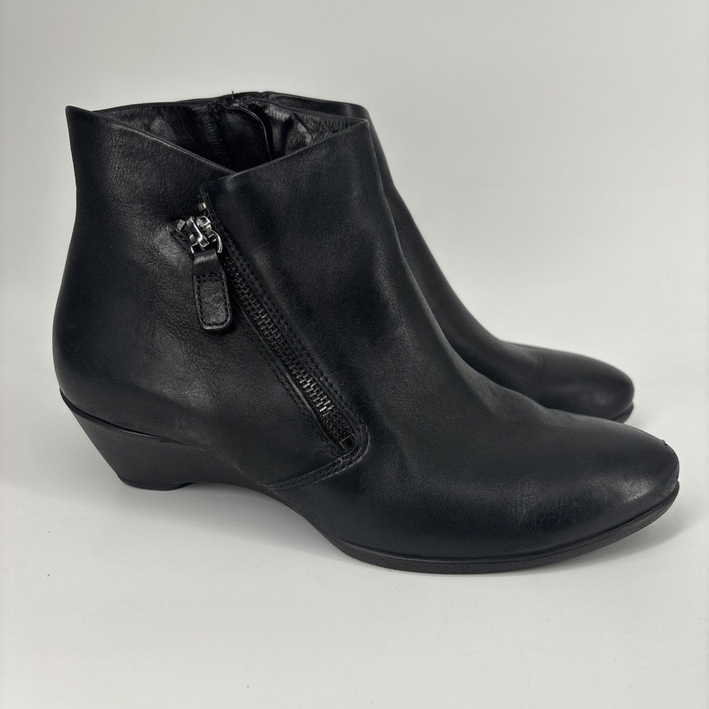 ECCO Sculptured Leather Ankle Zipper Boots Women's 38 7-7.5 Black Bootie Wedge